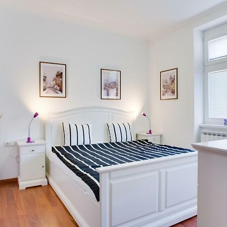 Royal Apartment Near River - Nek4Th Praga Esterno foto